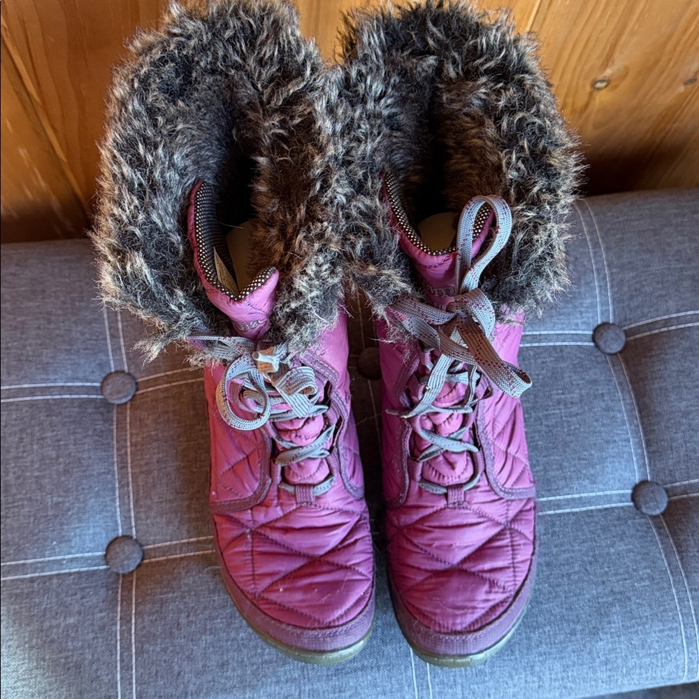 703 Columbia Quilted Insulated Purple Winter Boots with Faux Fur Cuffs - Picture 13 of 16